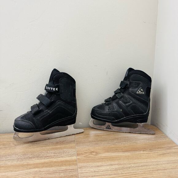 Softec Tri-grip black ice skates youth size 7 1/3 - Picture 2 of 6
